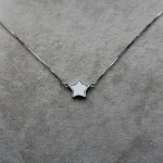 گردنبند نقره فانتزی طرح ستاره سفید - تصویر 2